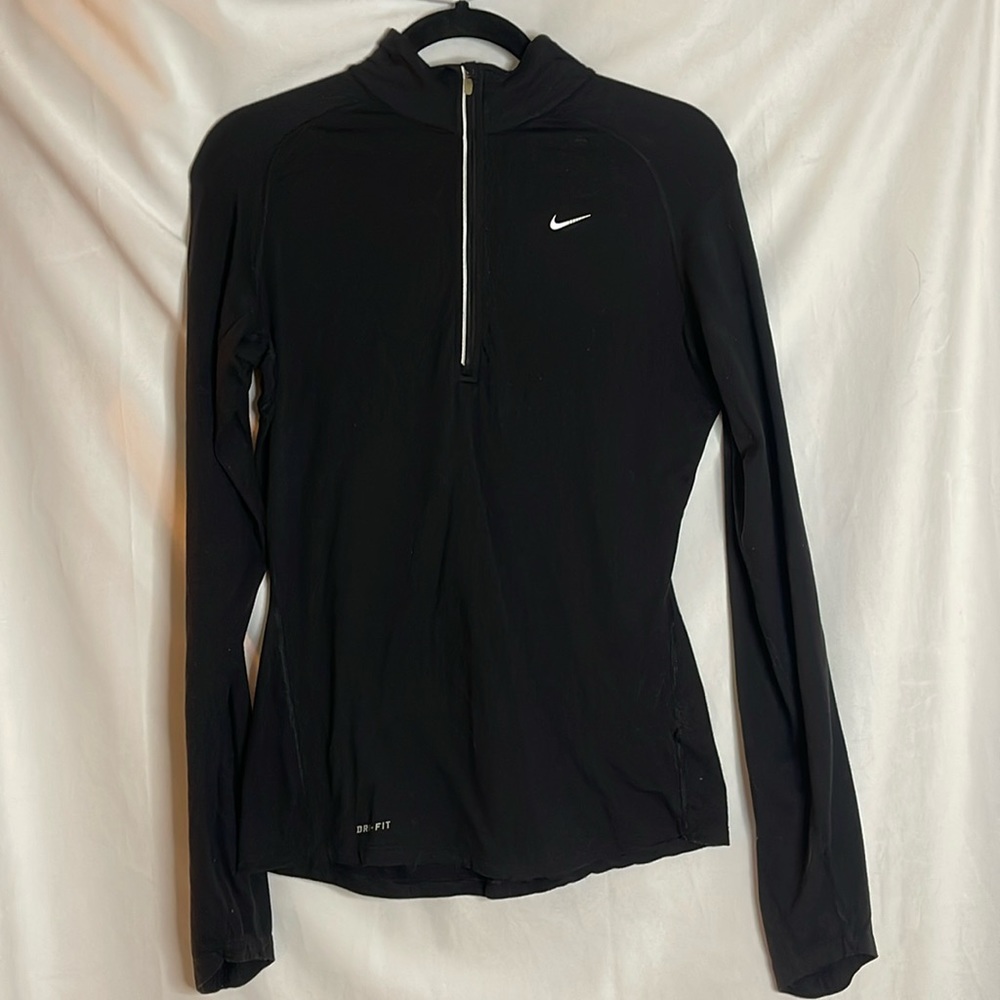 NIKE QUARTER ZIP ACTIVEWEAR LONG SLEEVE (S)